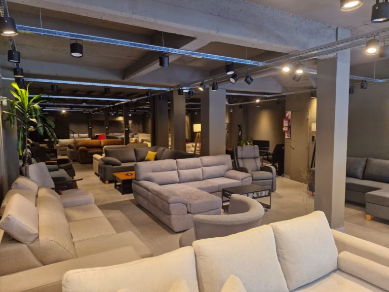 Local Av. Direcotrio 2378